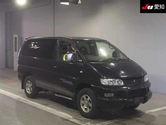MITSUBISHI DELICA