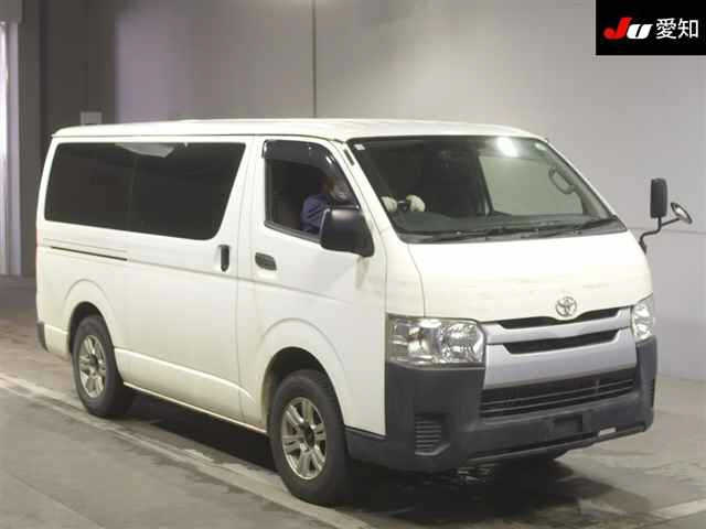 TOYOTA REGIUS ACE VAN