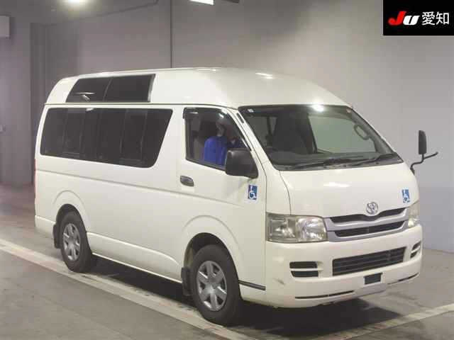 TOYOTA REGIUS ACE VAN