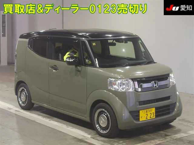 HONDA N BOX SLASH