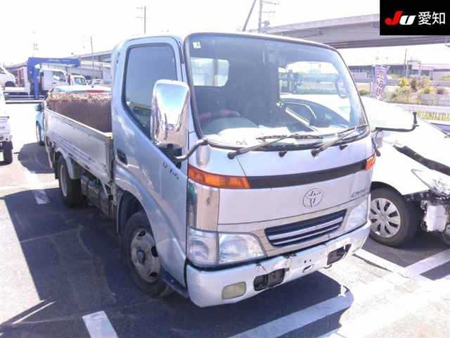 TOYOTA DYNA