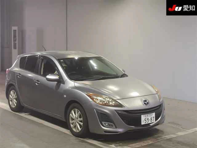 MAZDA AXELA