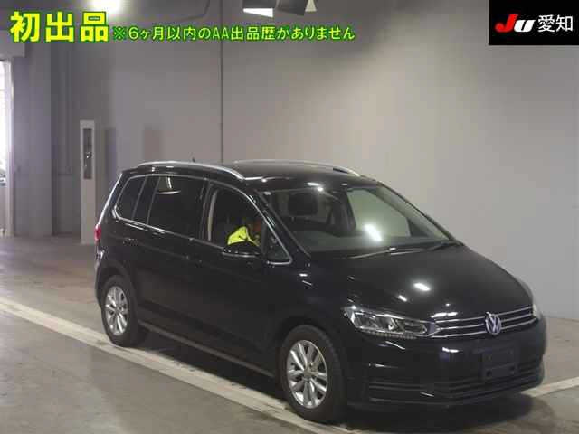 VOLKSWAGEN GOLF TOURAN