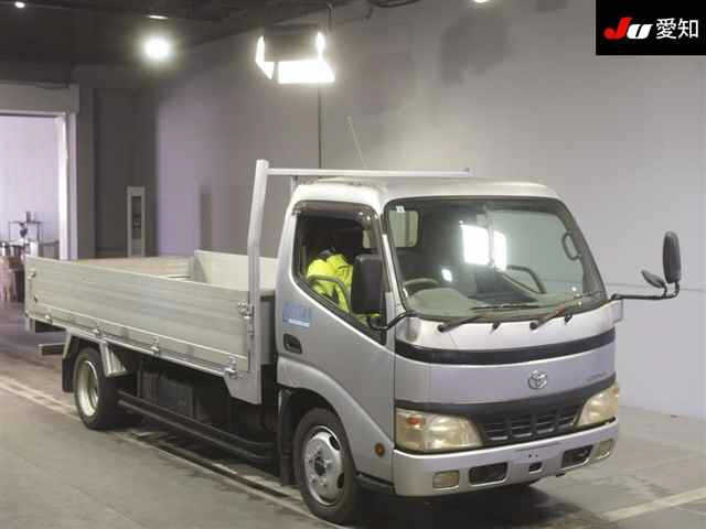 TOYOTA DYNA