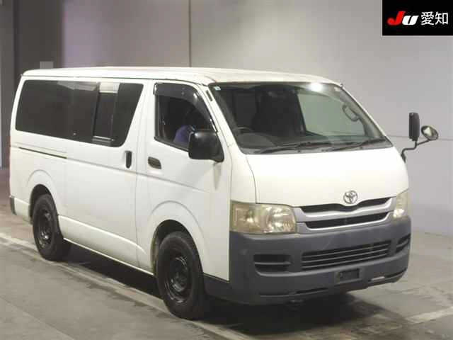 TOYOTA REGIUS ACE VAN