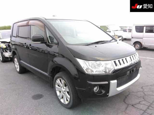 MITSUBISHI DELICA D5