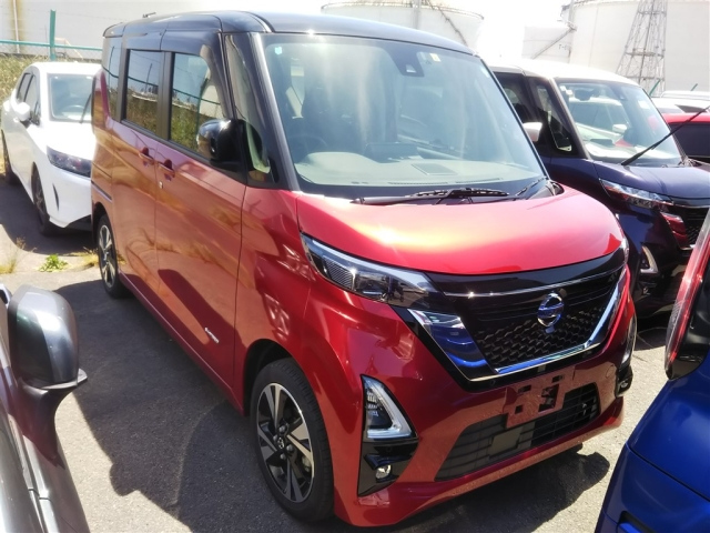 NISSAN ROOX