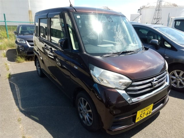 NISSAN DAYZ ROOX