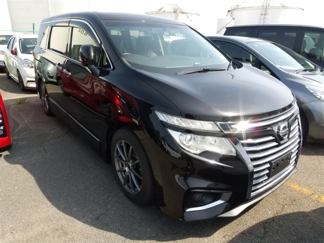 NISSAN ELGRAND