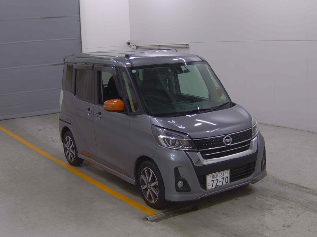 NISSAN DAYZ ROOX