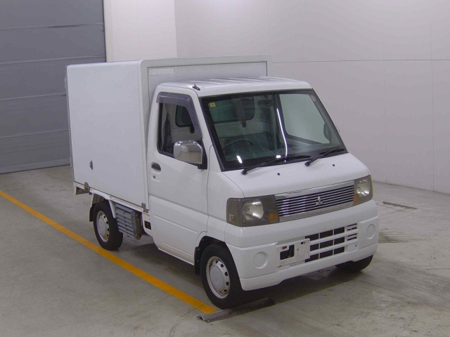 MITSUBISHI MINICAB TRUCK