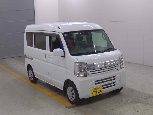 NISSAN CLIPPER VAN