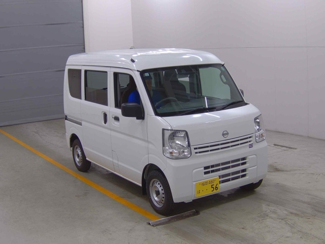 NISSAN CLIPPER VAN