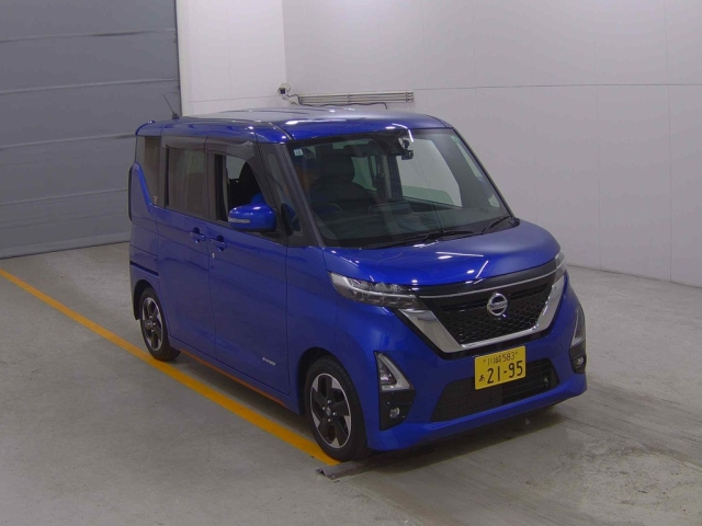 NISSAN ROOX