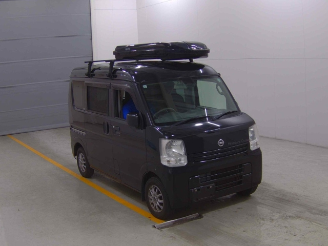 NISSAN CLIPPER VAN