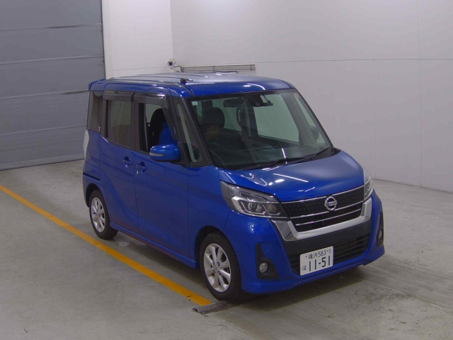 NISSAN DAYZ ROOX