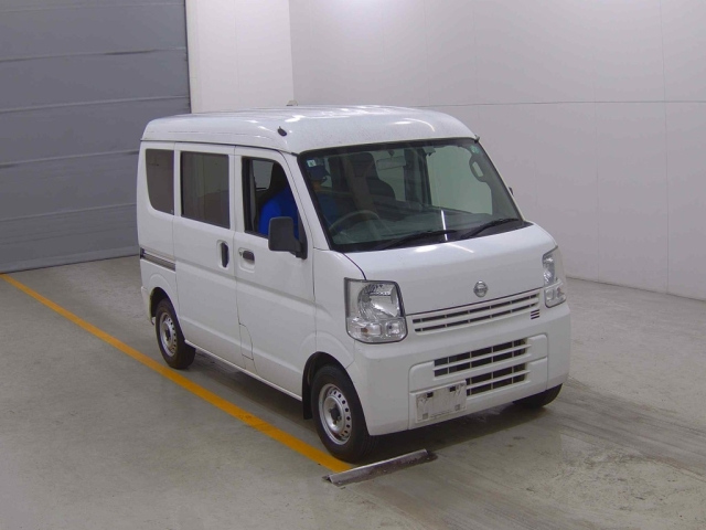 NISSAN CLIPPER VAN