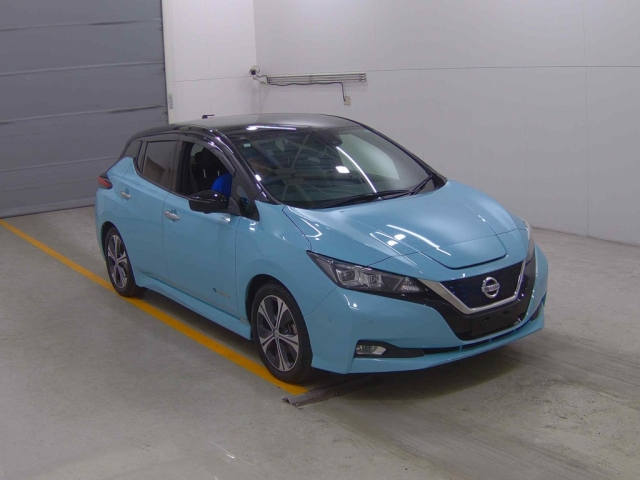 NISSAN LEAF