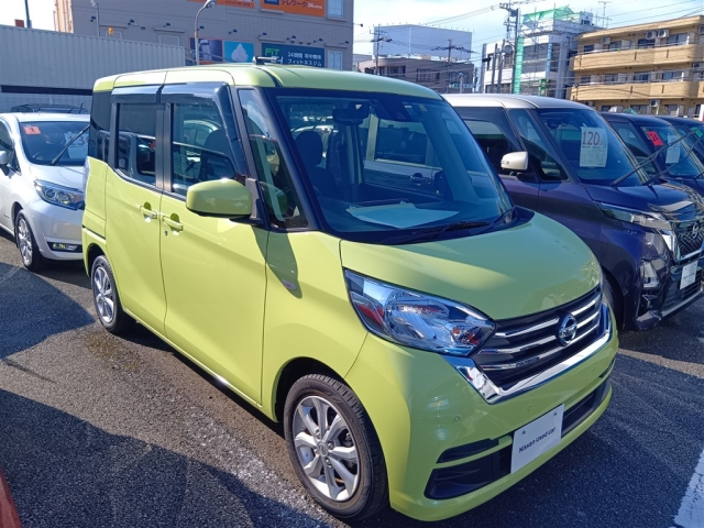NISSAN DAYZ ROOX