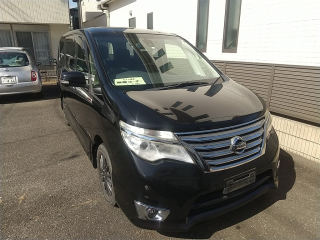 NISSAN SERENA