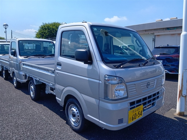 NISSAN CLIPPER TRUCK