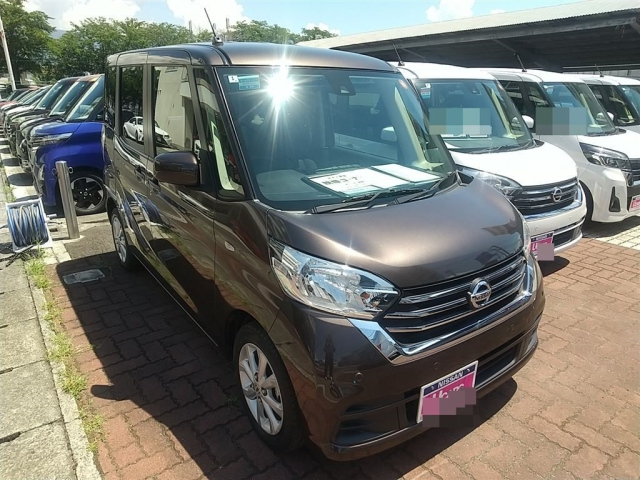NISSAN DAYZ ROOX