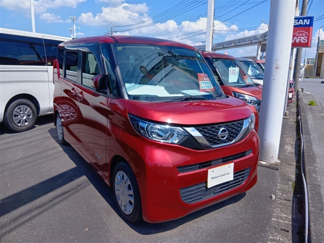NISSAN ROOX