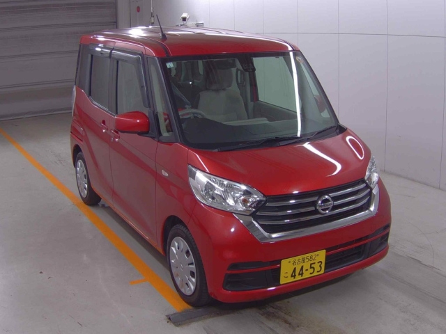 NISSAN DAYZ ROOX