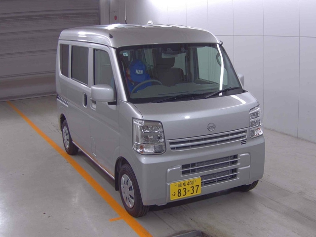 NISSAN CLIPPER VAN