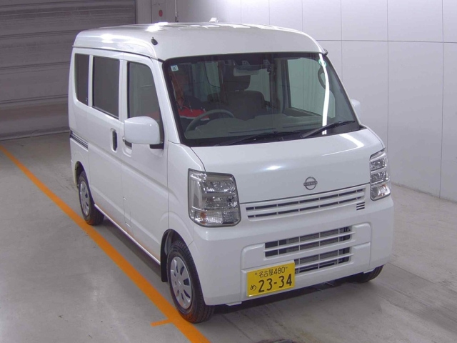 NISSAN CLIPPER VAN