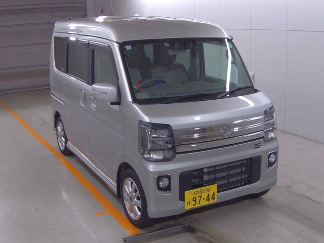 NISSAN CLIPPER RIO