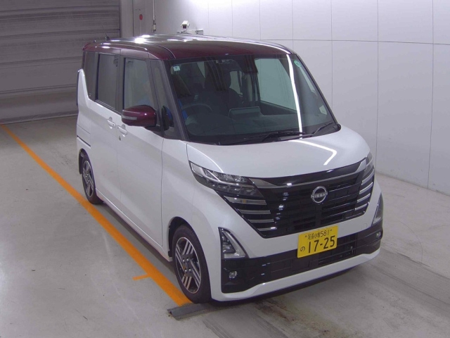 NISSAN ROOX