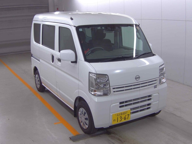 NISSAN CLIPPER VAN