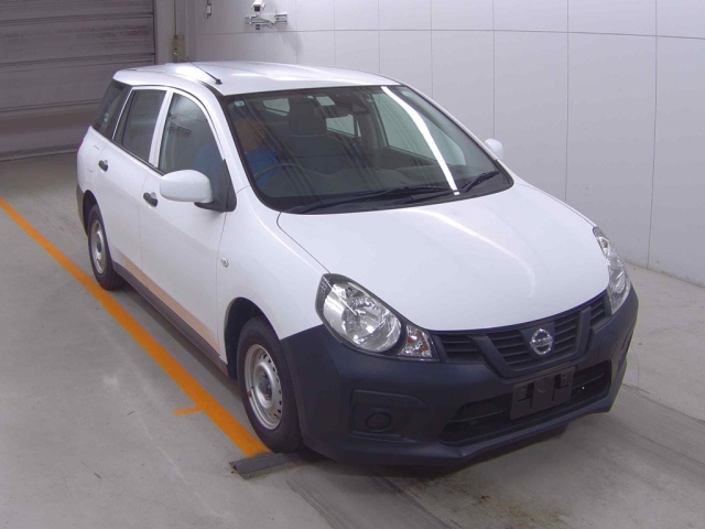 NISSAN AD