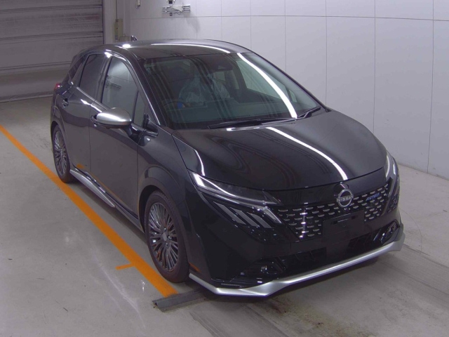 NISSAN AURA