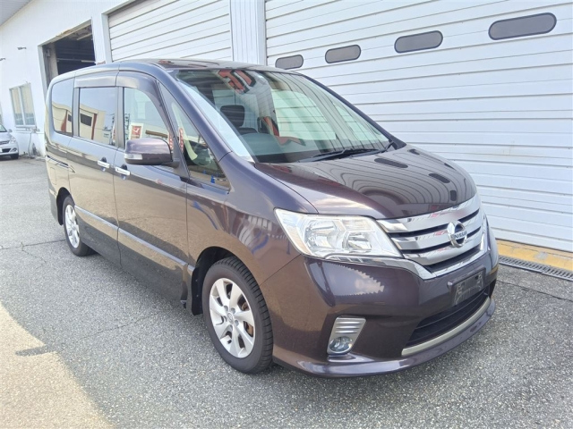 NISSAN SERENA