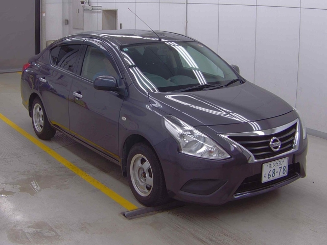 NISSAN LATIO