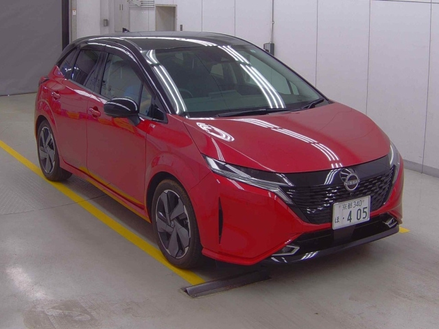 NISSAN AURA