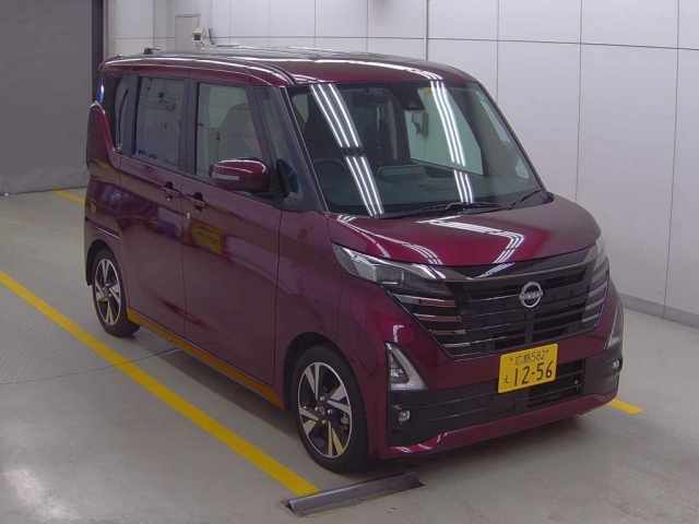NISSAN ROOX