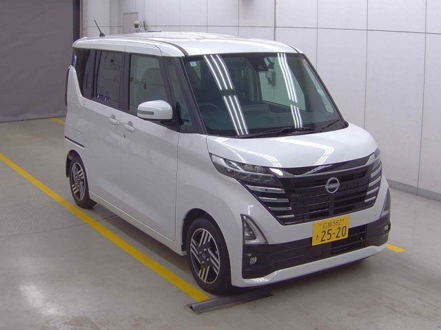 NISSAN ROOX