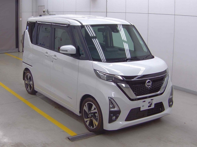 NISSAN ROOX
