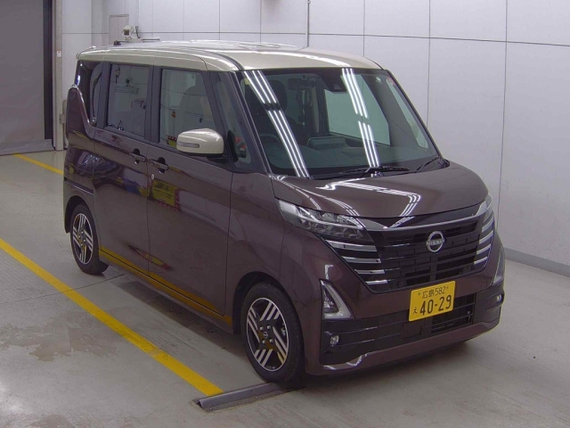 NISSAN ROOX