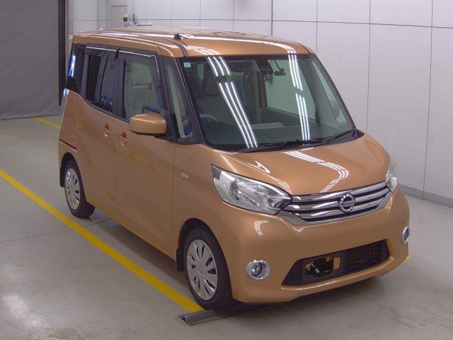 NISSAN DAYZ ROOX