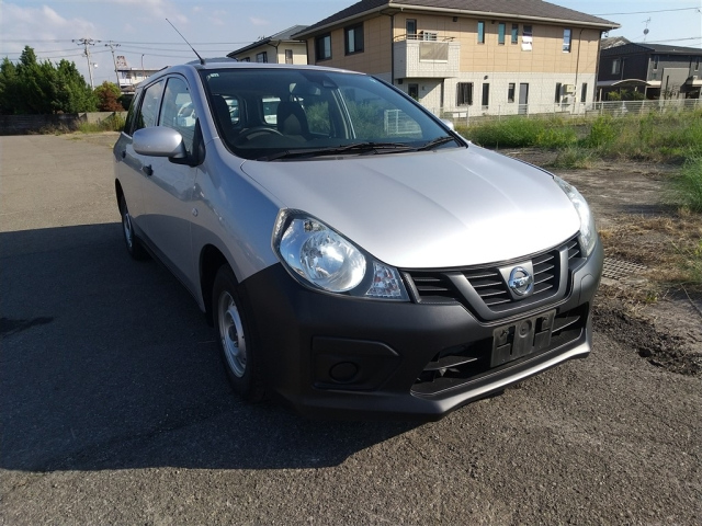 NISSAN AD