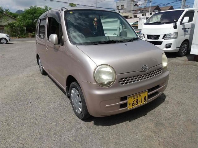 DAIHATSU MOVE LATTE