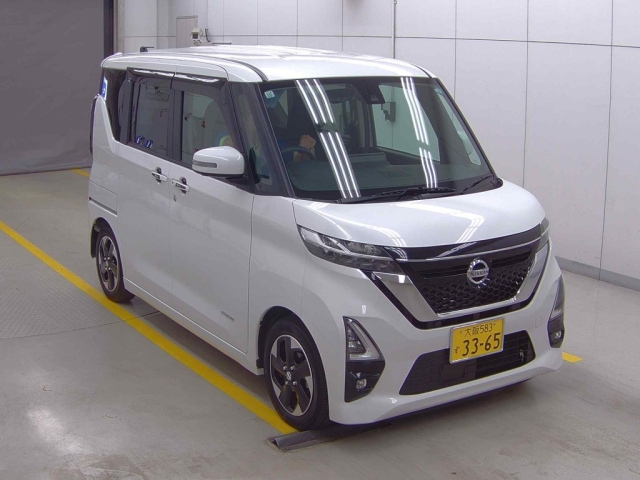 NISSAN ROOX