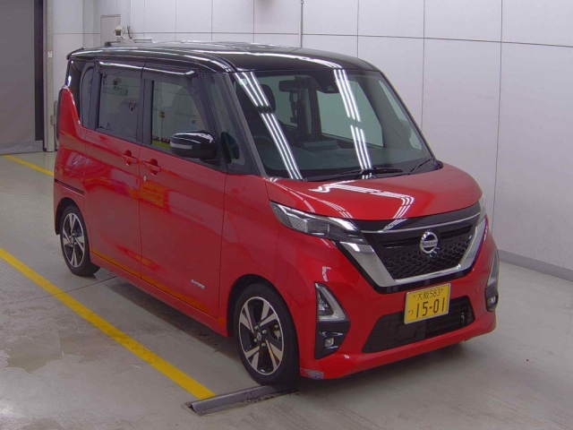 NISSAN ROOX
