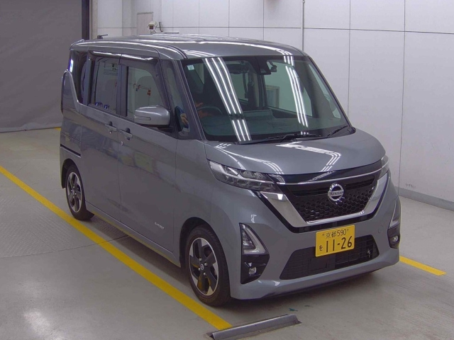 NISSAN ROOX