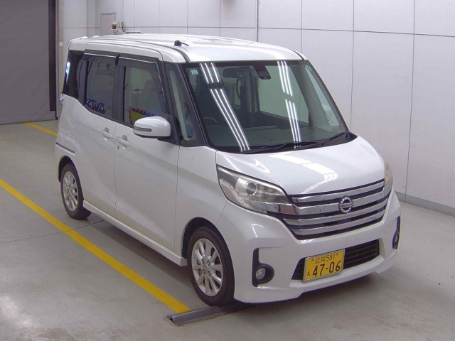 NISSAN DAYZ ROOX