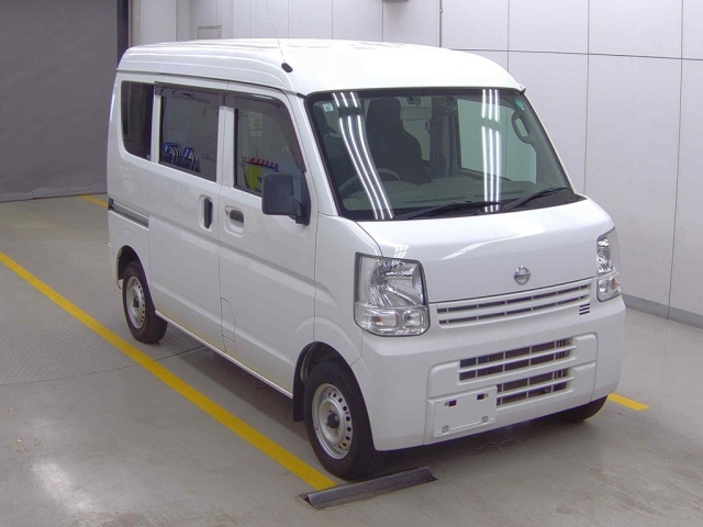 NISSAN CLIPPER VAN